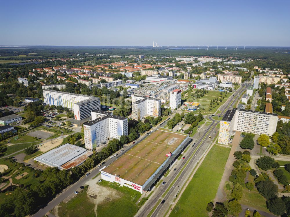 Luftbild Hoyerswerda - Plattenbau- Hochhaus- Wohnsiedlung in Hoyerswerda im Bundesland Sachsen, Deutschland