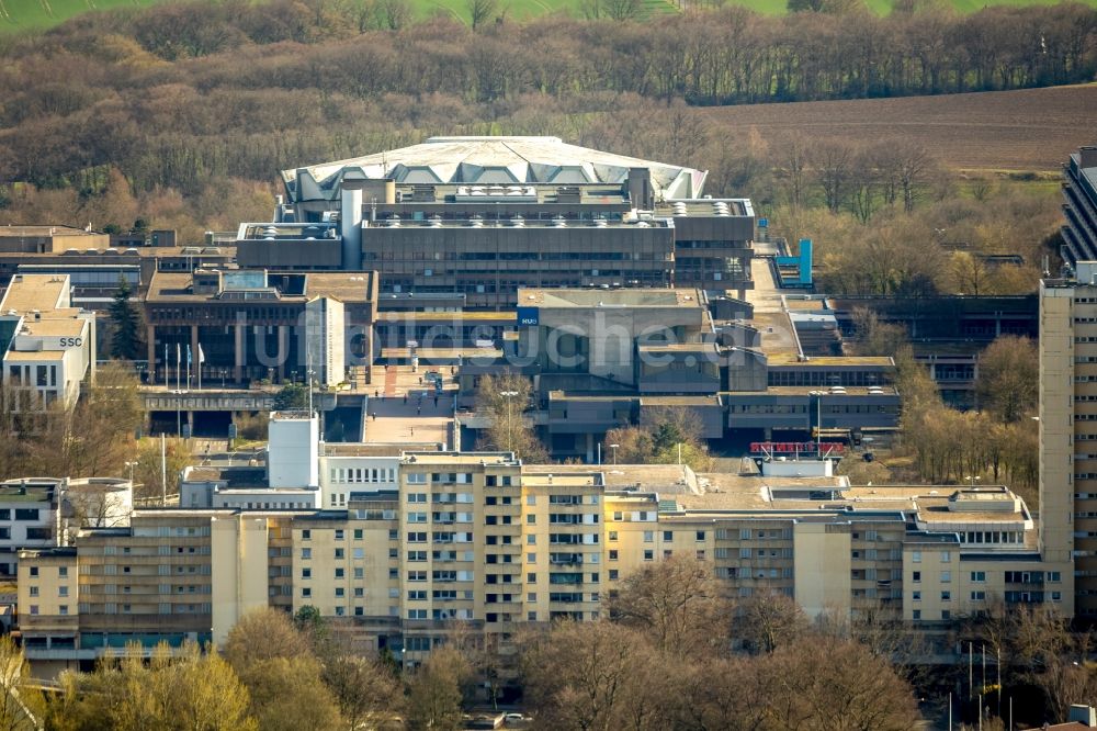 Bochum von oben - Plattenbau- Hochhaus- Wohnsiedlung am Hustadtring in Bochum im Bundesland Nordrhein-Westfalen, Deutschland