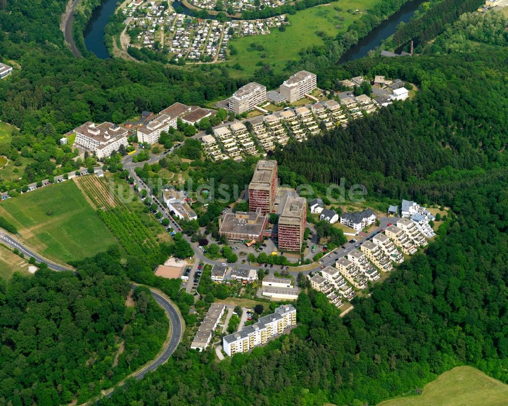 Luftaufnahme Lahnstein - Plattenbau- Hochhaus- Wohnsiedlung in Lahnstein im Bundesland Rheinland-Pfalz