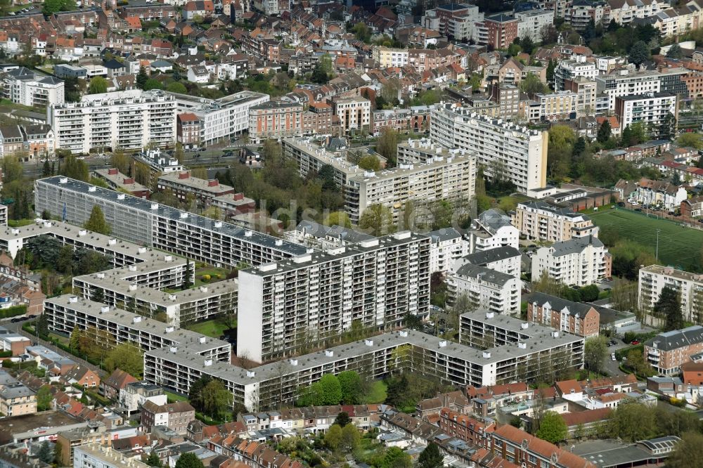 Lille von oben - Plattenbau- Hochhaus- Wohnsiedlung in Lille in Nord-Pas-de-Calais Picardie, Frankreich