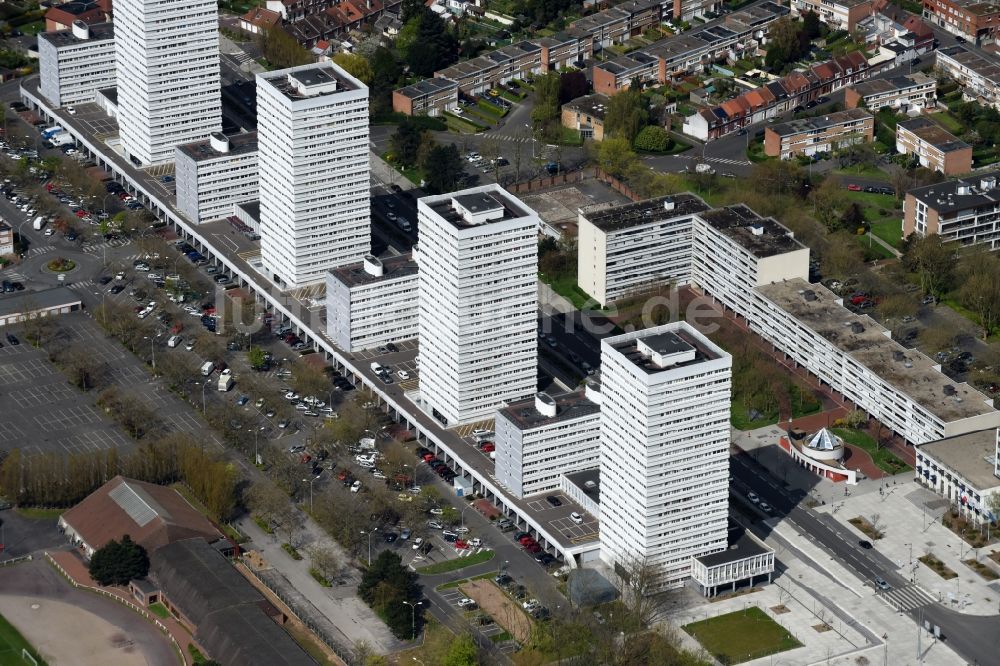 Mons-en-Barœul von oben - Plattenbau- Hochhaus- Wohnsiedlung in Mons-en-Barœul in Nord-Pas-de-Calais Picardie, Frankreich