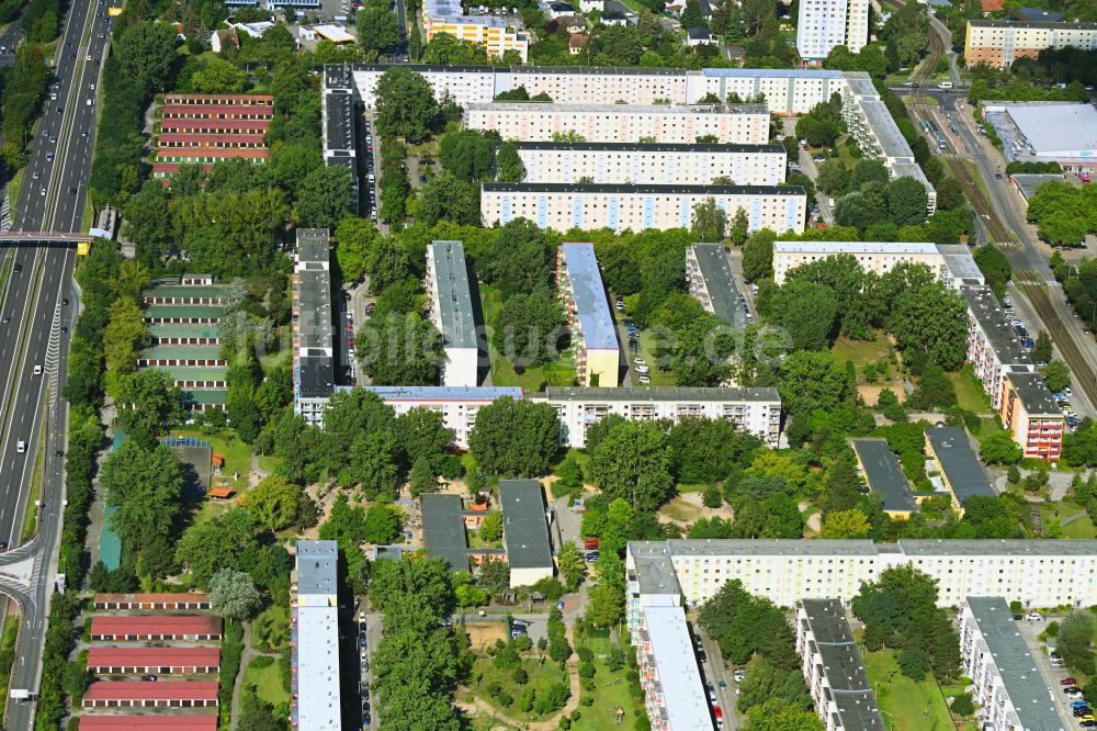 Luftbild Potsdam - Plattenbau- Hochhaus- Wohnsiedlung Nuthestraße - Otto-Hahn-Ring - Nils-Bohr-Ring im Ortsteil Potsdam Südost in Potsdam im Bundesland Brandenburg