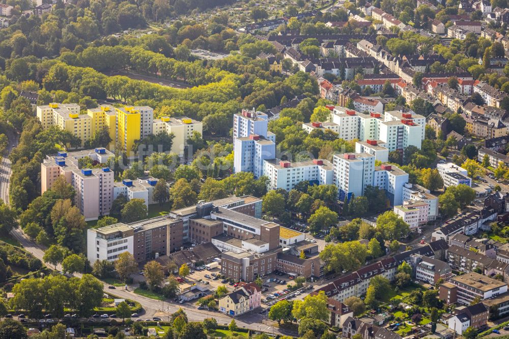 Luftbild Dortmund - Plattenbau- Hochhaus- Wohnsiedlung im Ortsteil Clarenberg in Dortmund im Bundesland Nordrhein-Westfalen, Deutschland