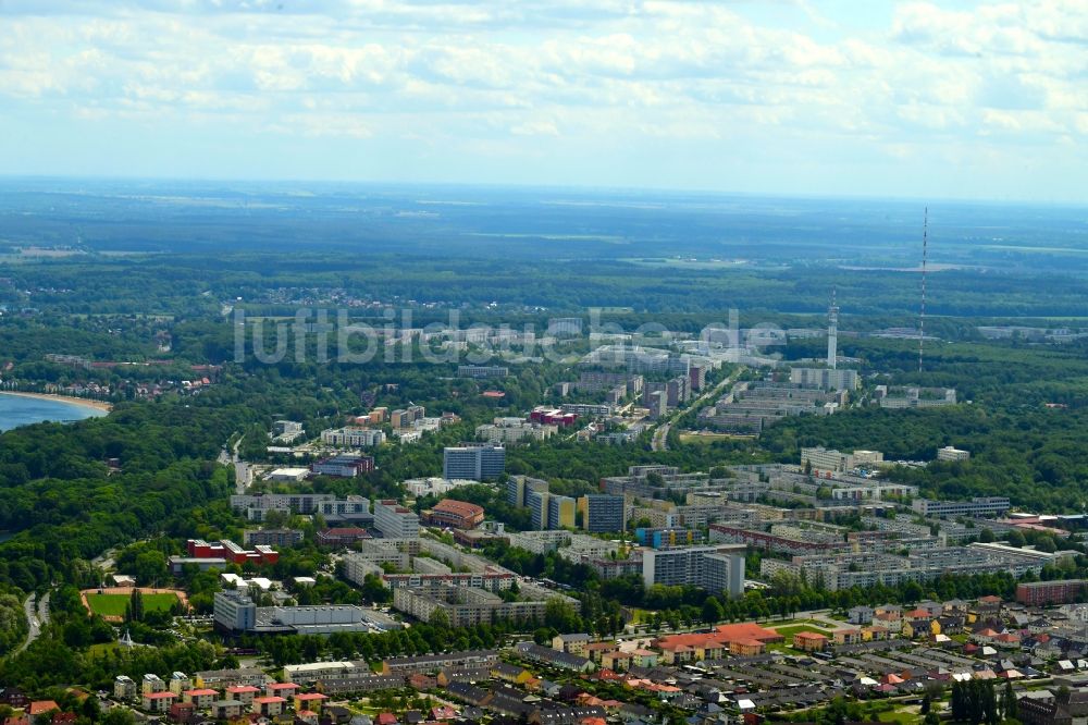 Luftbild Schwerin - Plattenbau- Hochhaus- Wohnsiedlung im Ortsteil Großer Dreesch in Schwerin im Bundesland Mecklenburg-Vorpommern, Deutschland