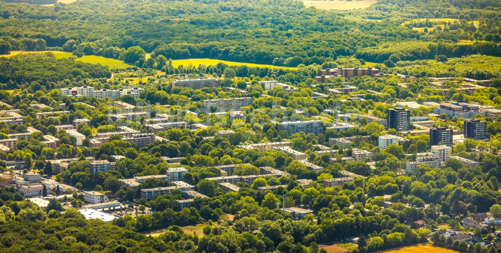 Dortmund von oben - Plattenbau- Hochhaus- Wohnsiedlung im Ortsteil Scharnhorst-Ost in Dortmund im Bundesland Nordrhein-Westfalen, Deutschland