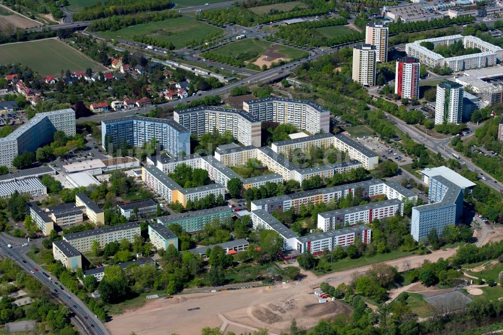 Luftbild Erfurt - Plattenbau- Hochhaus- Wohnsiedlung an der Prager Straße im Ortsteil Berliner Platz in Erfurt im Bundesland Thüringen, Deutschland