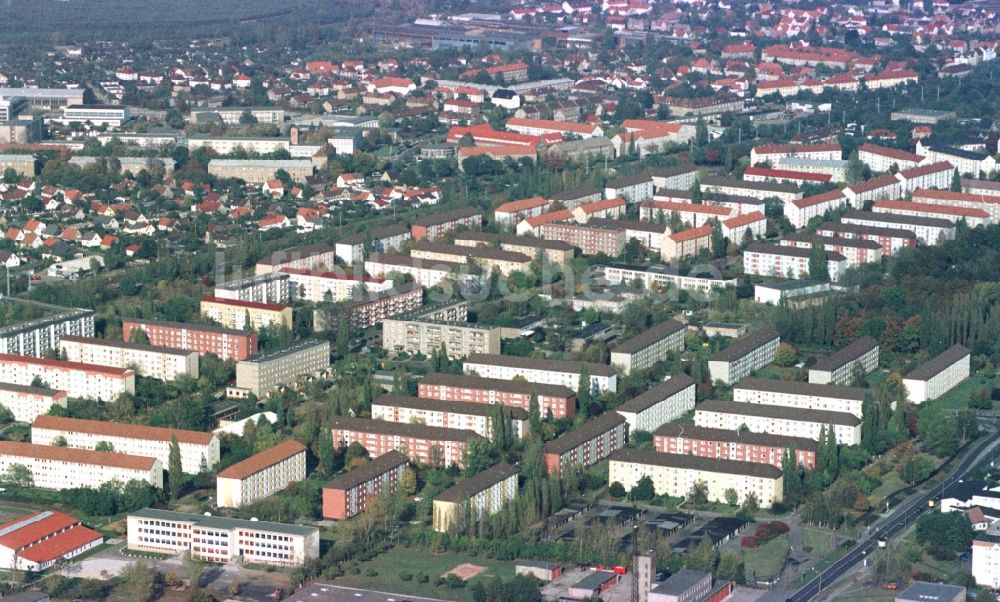 Senftenberg von oben - Plattenbau- Hochhaus- Wohnsiedlung in Senftenberg im Bundesland Brandenburg, Deutschland