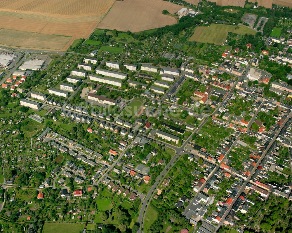 Zeulenroda-Triebes aus der Vogelperspektive: Plattenbau- Hochhaus- Wohnsiedlung in Zeulenroda-Triebes im Bundesland Thüringen, Deutschland