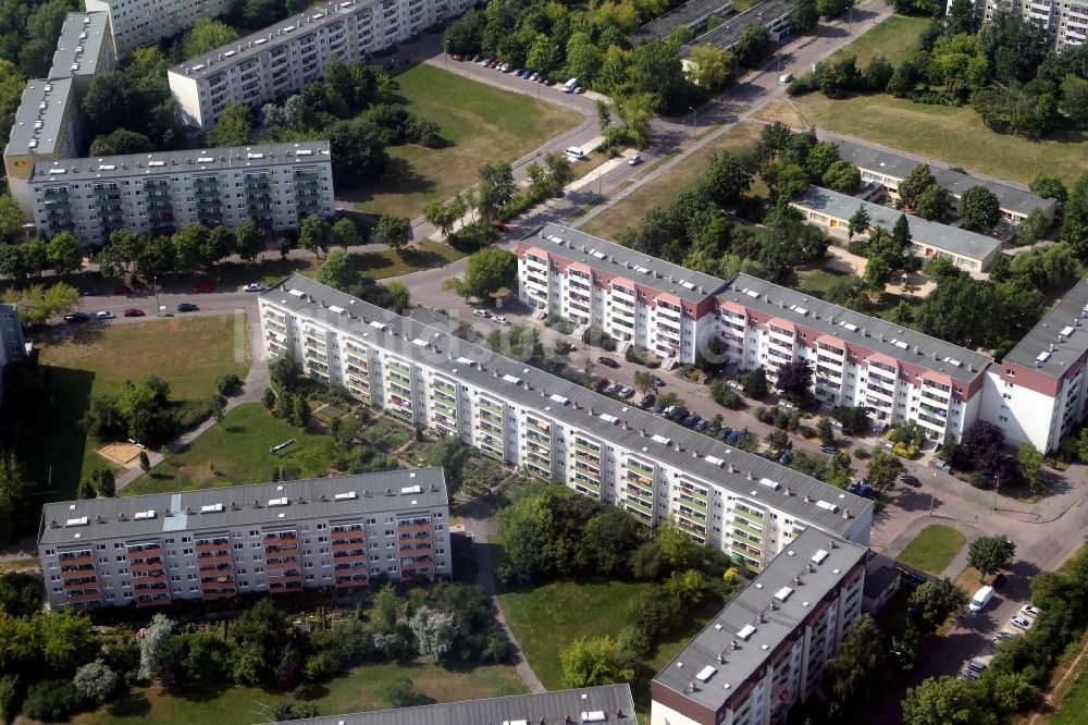 Halle / Saale von oben - Plattenbau- Neubau - Wohngebiet Halle-Neustadt in Halle (Saale) in Sachsen-Anhalt