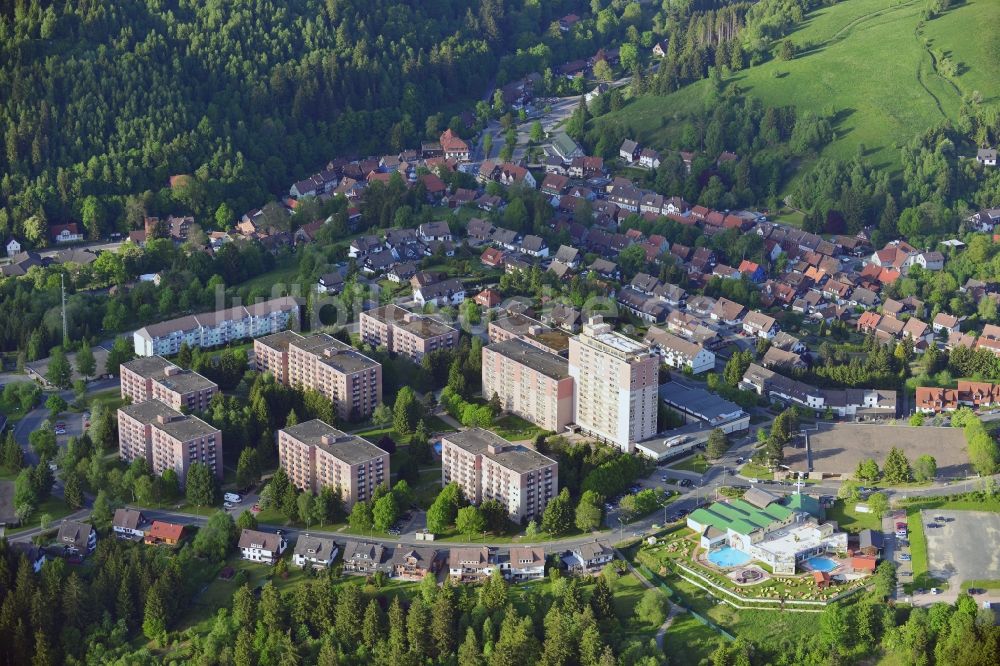 Luftbild Altenau - Plattenbau - Siedlung auf dem Glockenberg in Altenau im Harz im Bundesland Niedersachsen