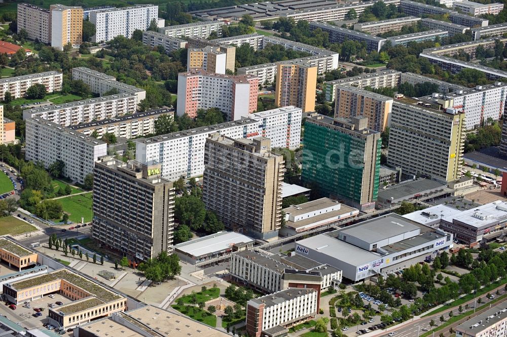 Luftaufnahme Halle / Saale - Plattenbau Wohnhochhäuser in Halle / Saale im Bundesland Sachsen-Anhalt