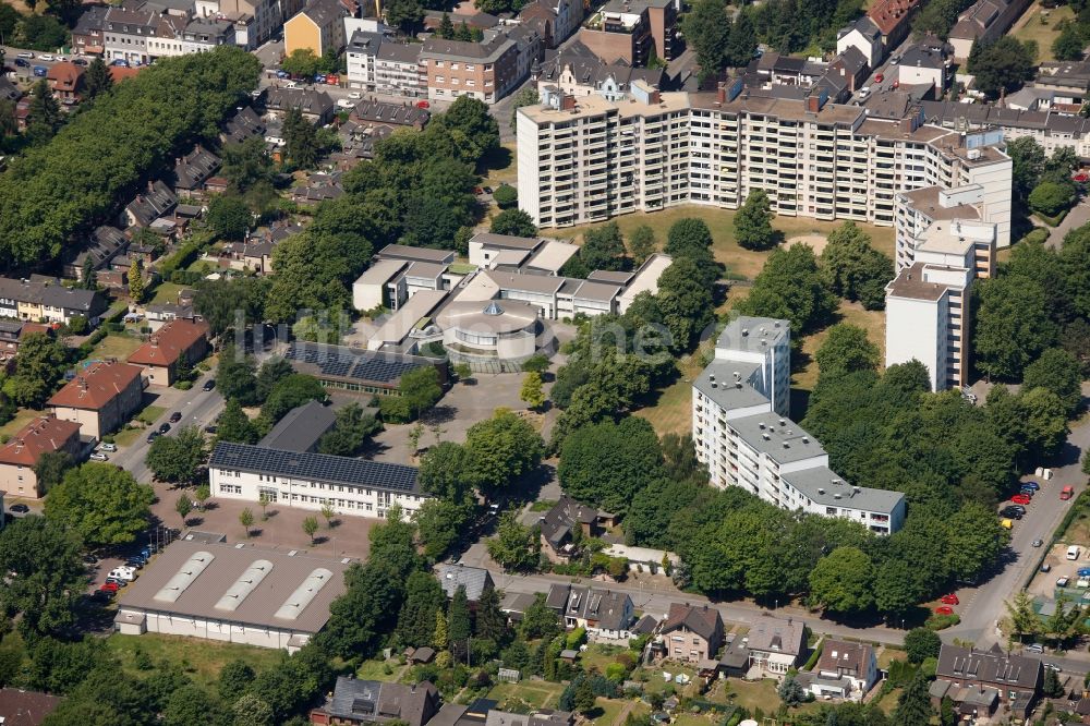 Duisburg aus der Vogelperspektive: Plattenbauten in Duisburg im Bundesland Nordrhein-Westfalen