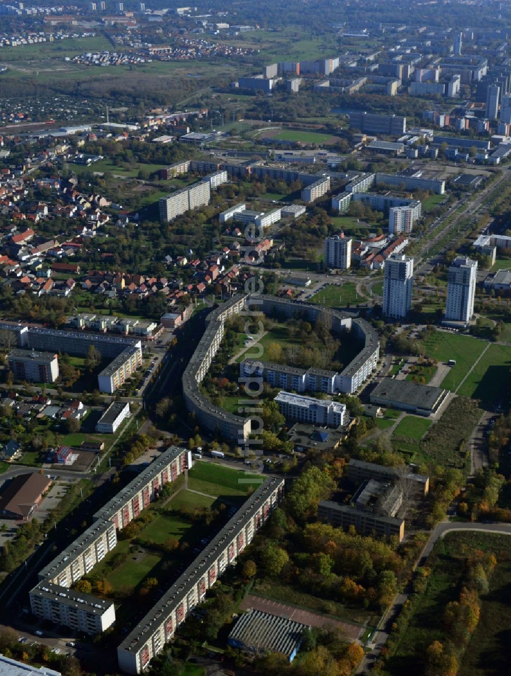 Luftbild Halle (Saale) - Plattenbauten in Halle (Saale) im Bundesland Sachsen-Anhalt