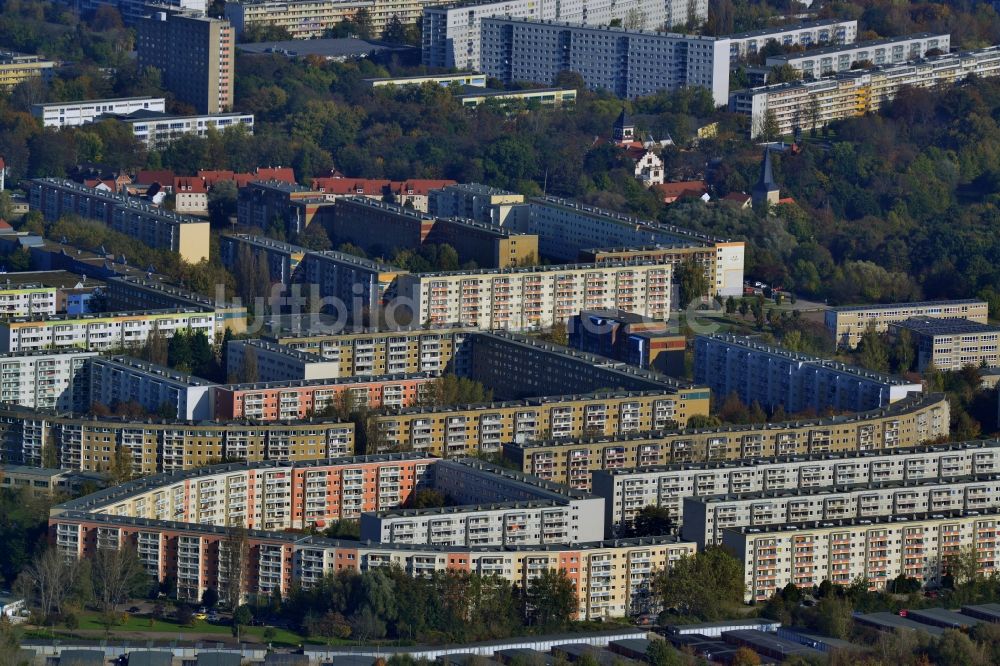 Halle (Saale) aus der Vogelperspektive: Plattenbauten in Halle (Saale) im Bundesland Sachsen-Anhalt