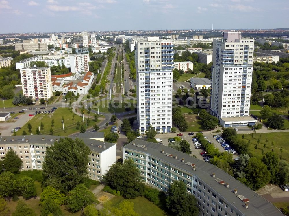 Halle ( Saale ) von oben - Plattenbauten in Halle ( Saale ) Stadtteil Neustadt im Bundesland Sachsen-Anhalt