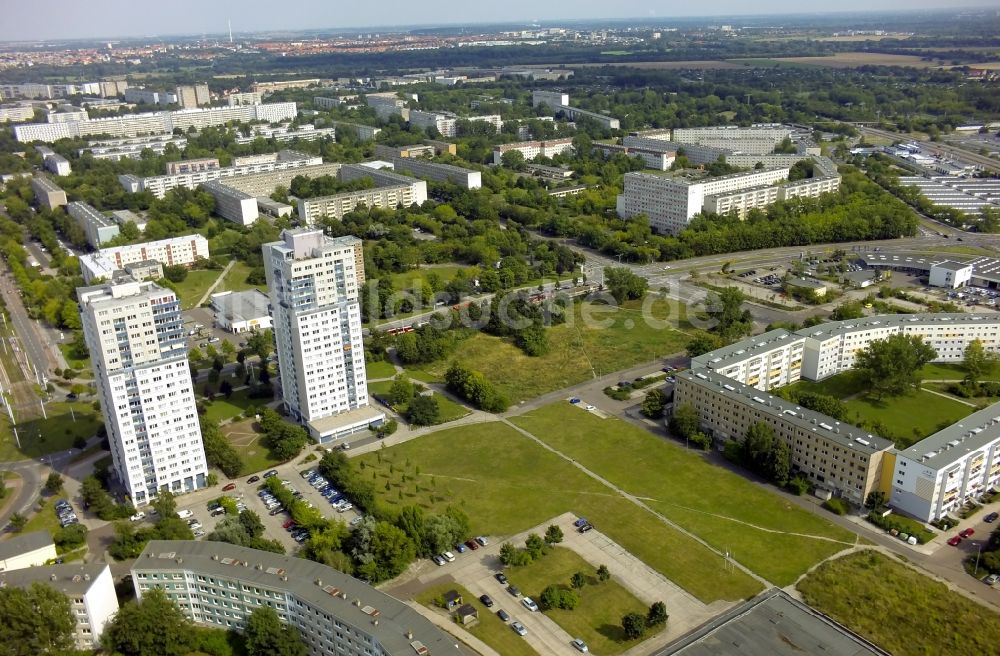 Luftaufnahme Halle ( Saale ) - Plattenbauten in Halle ( Saale ) Stadtteil Neustadt im Bundesland Sachsen-Anhalt