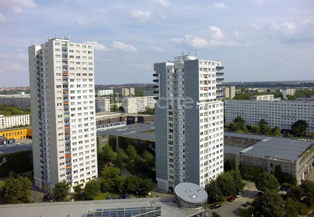 Luftbild Halle ( Saale ) - Plattenbauten in Halle ( Saale ) Stadtteil Neustadt im Bundesland Sachsen-Anhalt