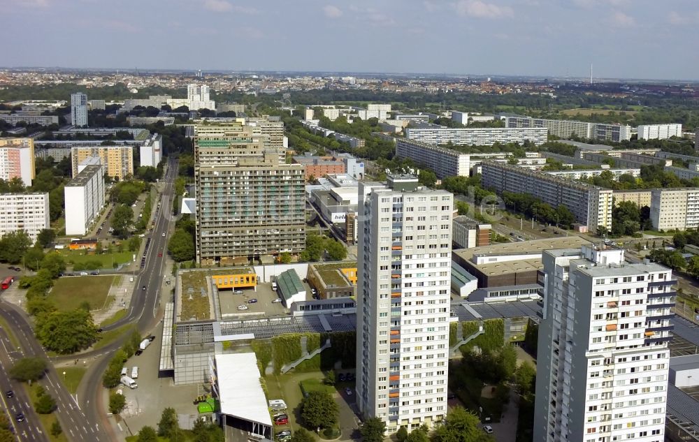 Halle ( Saale ) von oben - Plattenbauten in Halle ( Saale ) Stadtteil Neustadt im Bundesland Sachsen-Anhalt