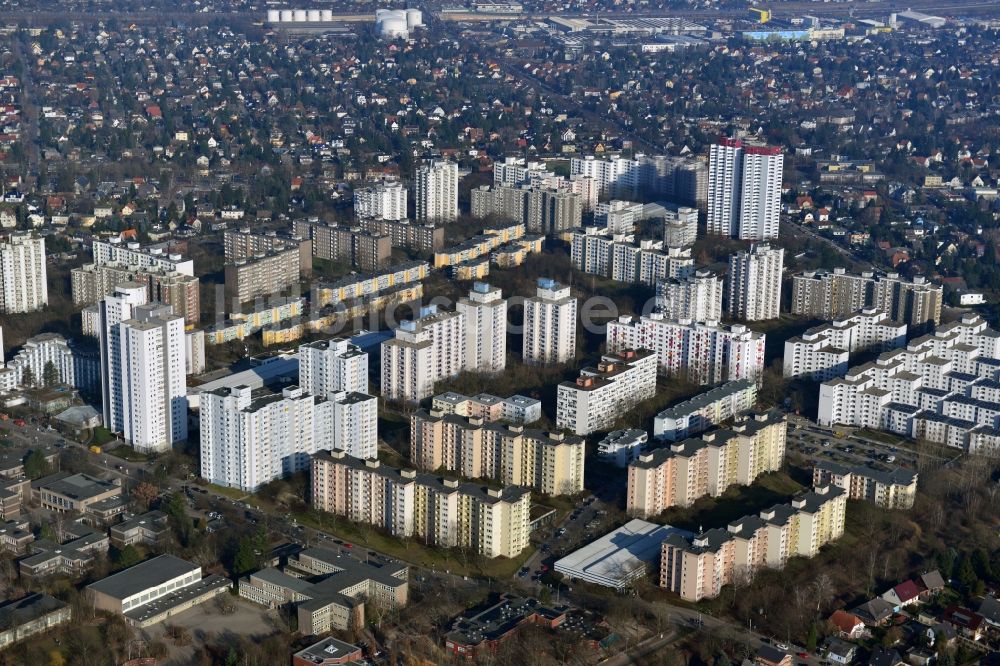 Berlin aus der Vogelperspektive: Plattenbauten im Ortsteil Gropiusstadt in Berlin