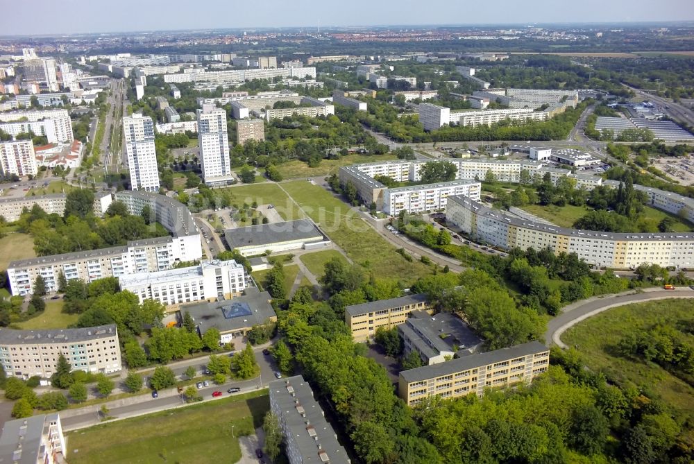 Luftbild Halle (Saale) OT Neustadt - Plattenbauten im Ortsteil Neustadt in Halle ( Saale ) im Bundesland Sachsen-Anhalt