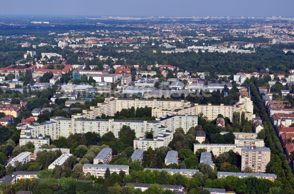 Berlin OT Reinickendorf aus der Vogelperspektive: Plattenbauten im Ortsteil Reinickendorf in Berlin