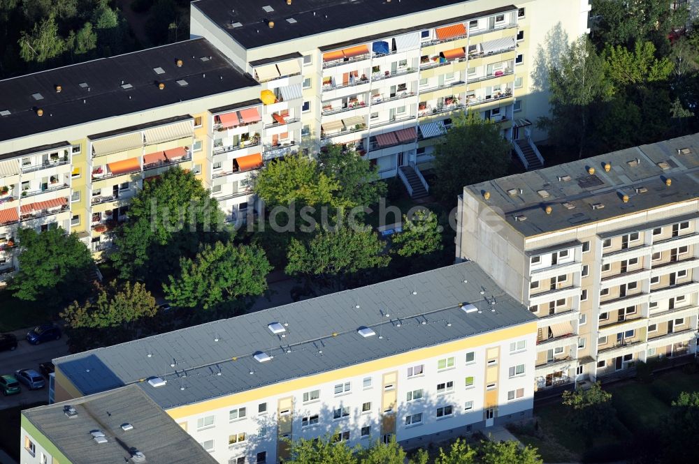 Luftbild Magdeburg - Plattenwohnbauten mit umgebautem WBS70 Wohnhaus in Magdeburg im Bundesland Sachsen-Anhalt