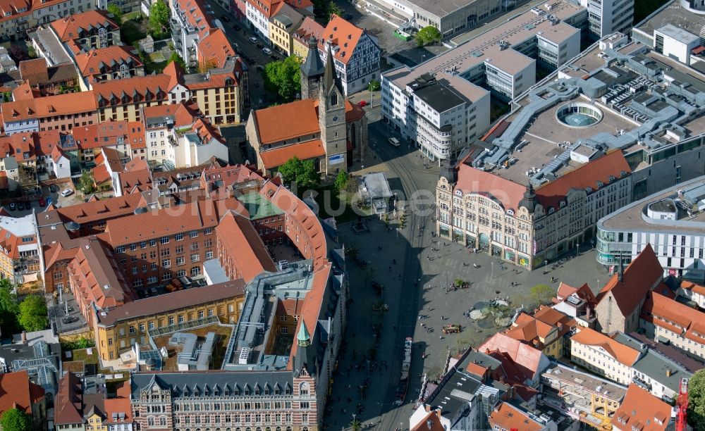 Erfurt von oben - Platz- Ensemble des Anger in Erfurt im Bundesland Thüringen, Deutschland