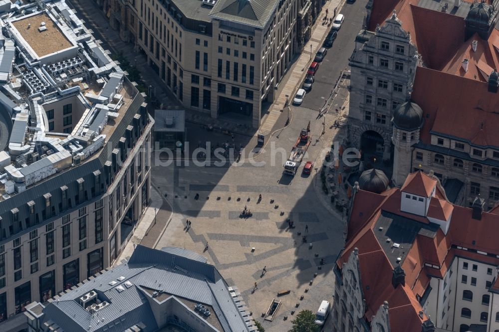 Leipzig von oben - Platz- Ensemble Burgplatz in Leipzig im Bundesland Sachsen, Deutschland