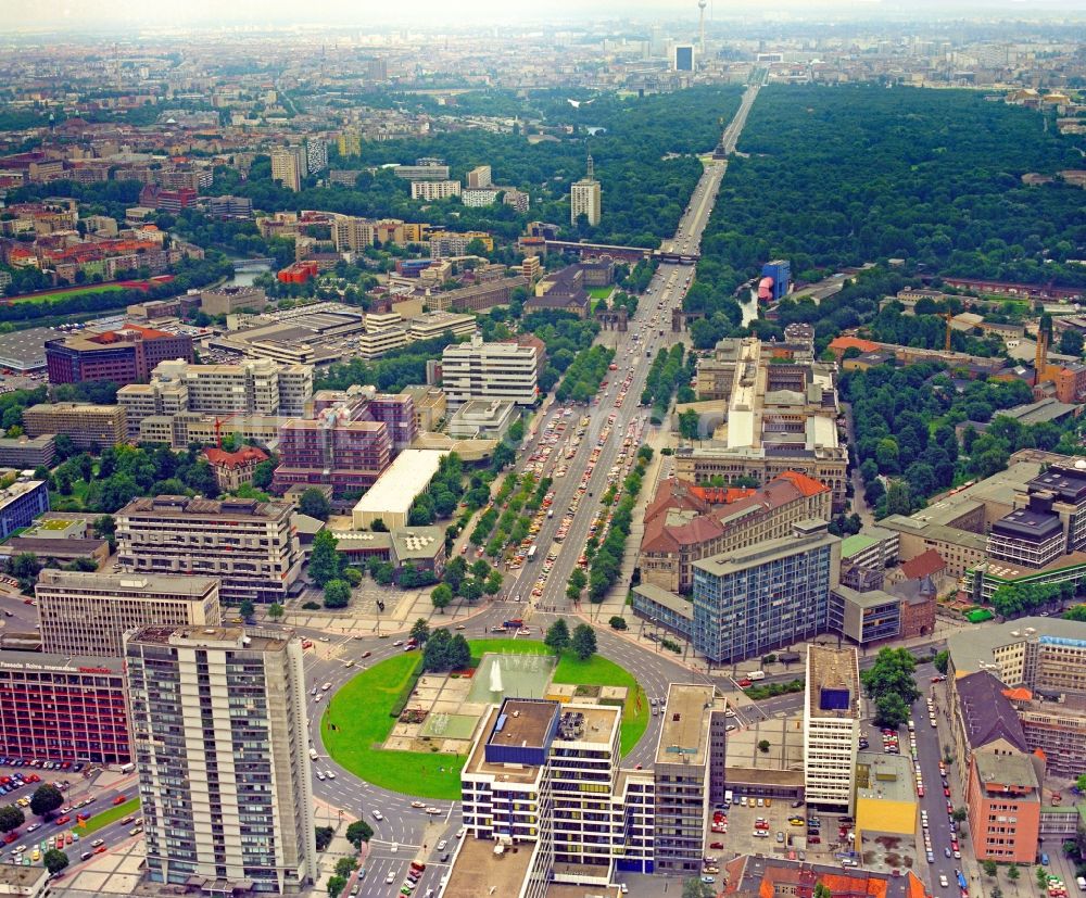 Berlin aus der Vogelperspektive: Platz- Ensemble Ernst-Reuter-Platz im Ortsteil Charlottenburg in Berlin, Deutschland