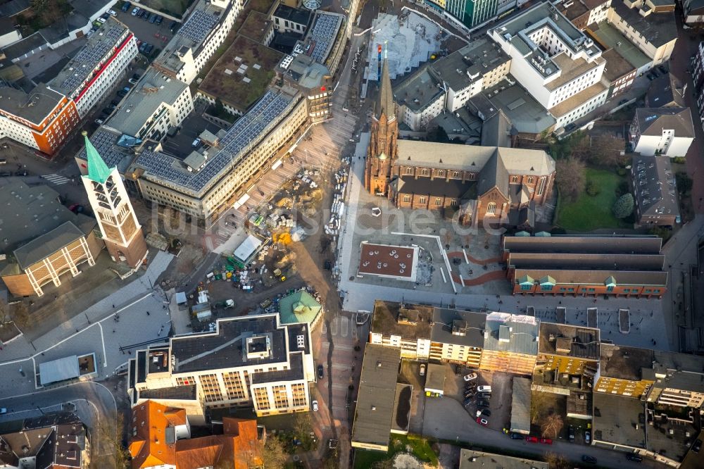 Luftaufnahme Gelsenkirchen - Platz- Ensemble Heinrich-König-Platz in Gelsenkirchen im Bundesland Nordrhein-Westfalen, Deutschland