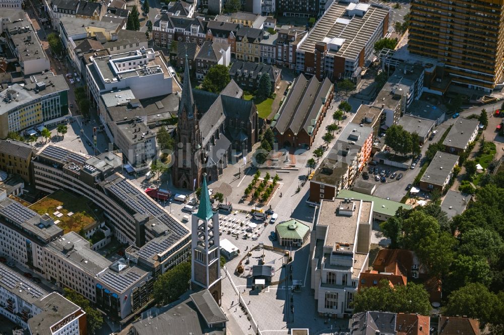 Luftaufnahme Gelsenkirchen - Platz- Ensemble Heinrich-König-Platz in Gelsenkirchen im Bundesland Nordrhein-Westfalen, Deutschland