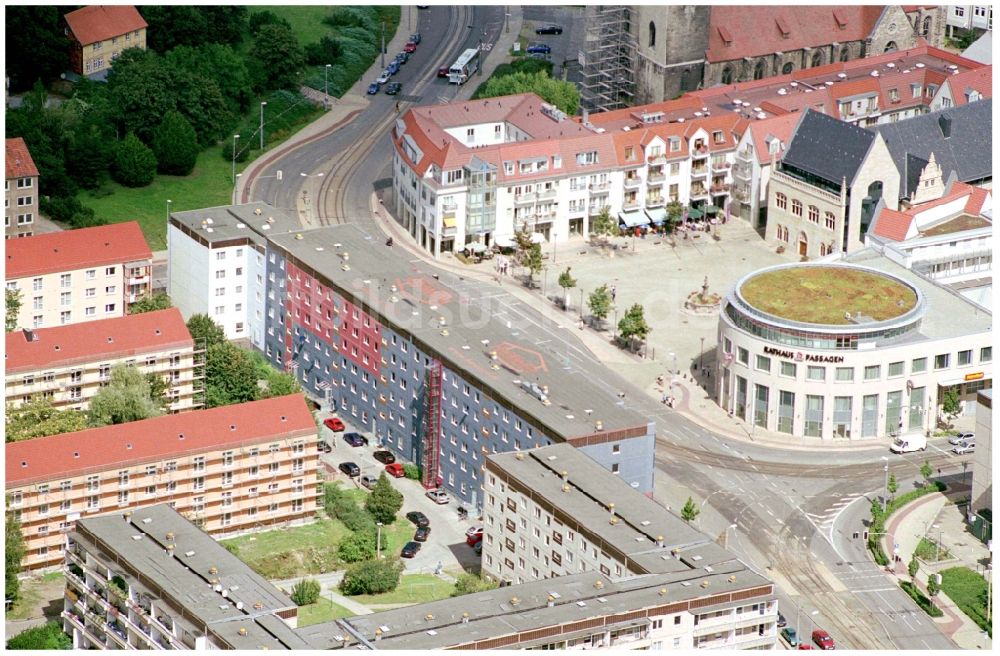 Halberstadt aus der Vogelperspektive: Platz- Ensemble Holzmarkt in Halberstadt im Bundesland Sachsen-Anhalt, Deutschland