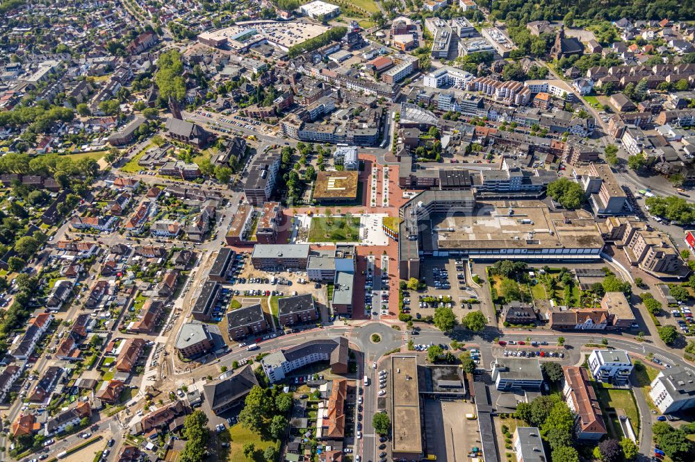 Luftbild Kamp-Lintfort - Platz- Ensemble Karl-Flügel-Platz in Kamp-Lintfort im Bundesland Nordrhein-Westfalen, Deutschland