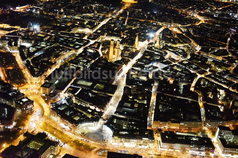 Luftbild München - Platz- Ensemble Karlsplatz Stachus zur Neuhauser Straße im Innenstadt- Zentrum in München im Bundesland Bayern