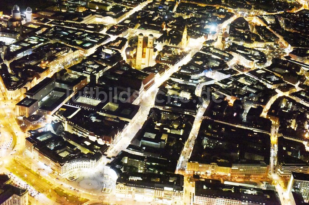 Luftaufnahme München - Platz- Ensemble Karlsplatz Stachus zur Neuhauser Straße im Innenstadt- Zentrum in München im Bundesland Bayern