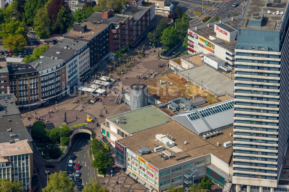 Luftaufnahme Mülheim an der Ruhr - Platz- Ensemble am Kurt-Schumacher-Platz in Mülheim an der Ruhr im Bundesland Nordrhein-Westfalen, Deutschland