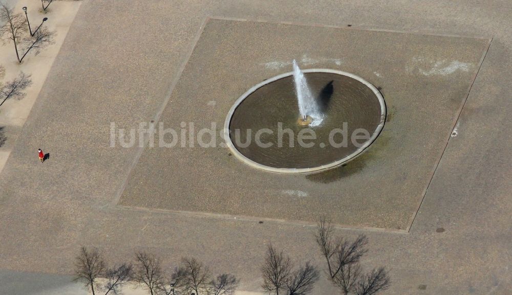 Potsdam von oben - Platz- Ensemble Luisenplatz im Ortsteil Westliche Vorstadt in Potsdam im Bundesland Brandenburg, Deutschland