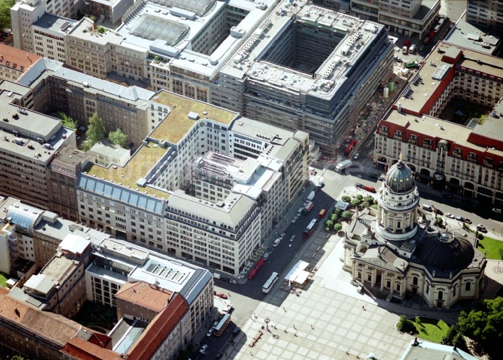 Berlin von oben - Platz- Ensemble Markgrafenstraße - Mohrenstraße am Gendarmenmarkt im Ortsteil Mitte in Berlin, Deutschland