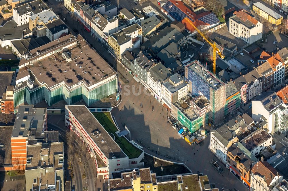 Luftaufnahme Herne - Platz- Ensemble Robert-Brauner-Platz an der Bahnhofstraße in Herne im Bundesland Nordrhein-Westfalen, Deutschland