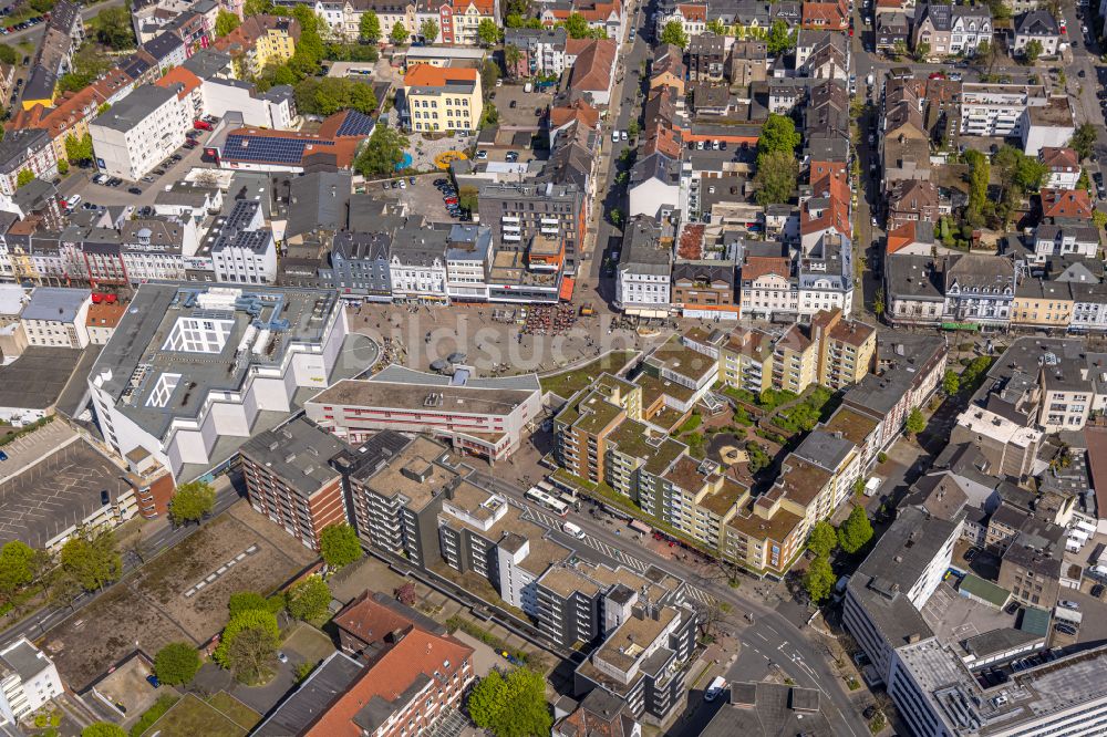 Luftaufnahme Herne - Platz- Ensemble Robert-Brauner-Platz in Herne im Bundesland Nordrhein-Westfalen, Deutschland