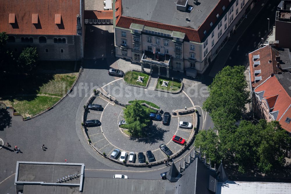 Braunschweig von oben - Platz- Ensemble Ruhfäutchenplatz in Braunschweig im Bundesland Niedersachsen, Deutschland