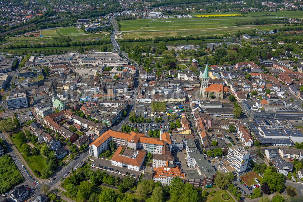 Hamm aus der Vogelperspektive: Platz- Ensemble Santa-Monica-Platz in Hamm im Bundesland Nordrhein-Westfalen, Deutschland