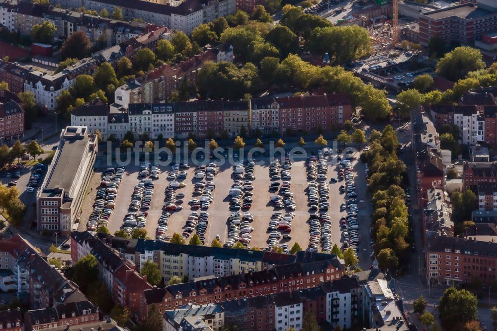 Kiel von oben - Platz- Ensemble Wilhelmplatz in Kiel im Bundesland Schleswig-Holstein, Deutschland