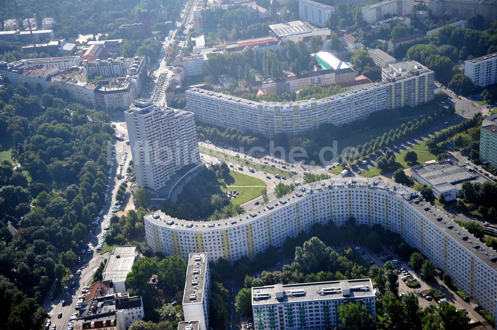 Luftaufnahme Berlin - Platz der Vereinten Nationen in Berlin-Friedrichshain