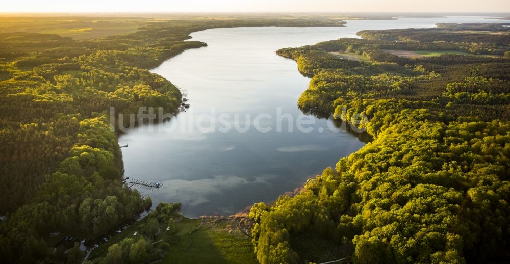 Stuer von oben - Plauer See bei Stuer im Bundesland Mecklenburg-Vorpommern