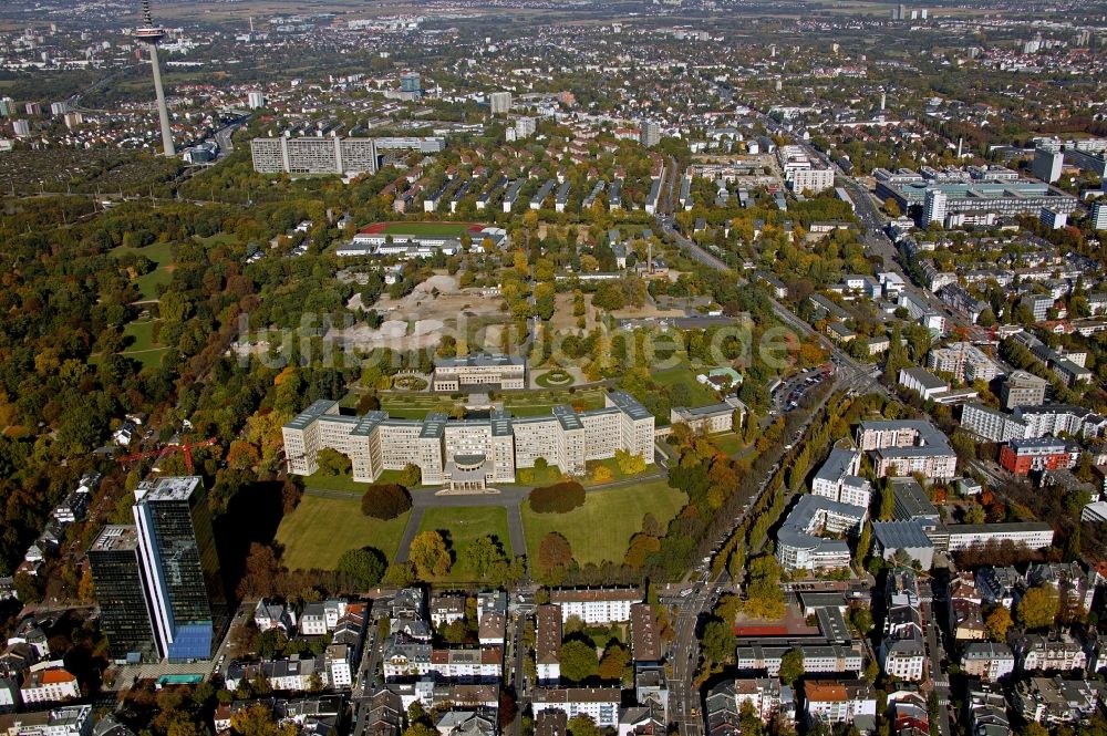 Luftbild Frankfurt am Main - Pölzig-Bau, dem ehemaligen IG-Farben Haus in Frankfurt am Main in Hessen