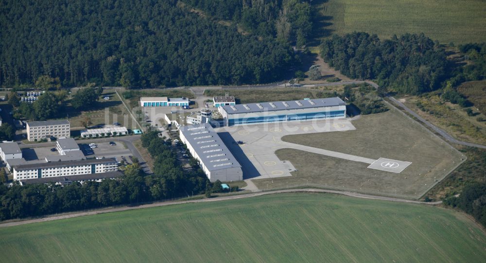 Ahrensfelde von oben - Polizei- Helikopter- Landeplatz in Ahrensfelde im Bundesland Brandenburg