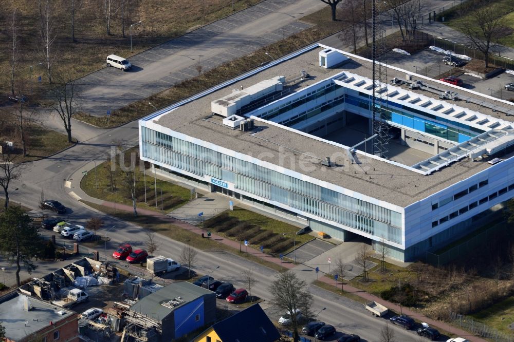 Luftaufnahme Bernau - Polizei- Wache an der Gottlieb-Daimler-Straße in Bernau im Bundesland Brandenburg