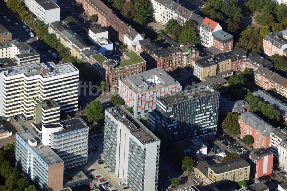 Hamburg von oben - Polizeikommissariat, Islamische Moschee und Bürogebäude im Stadtteil St. Georg in Hamburg