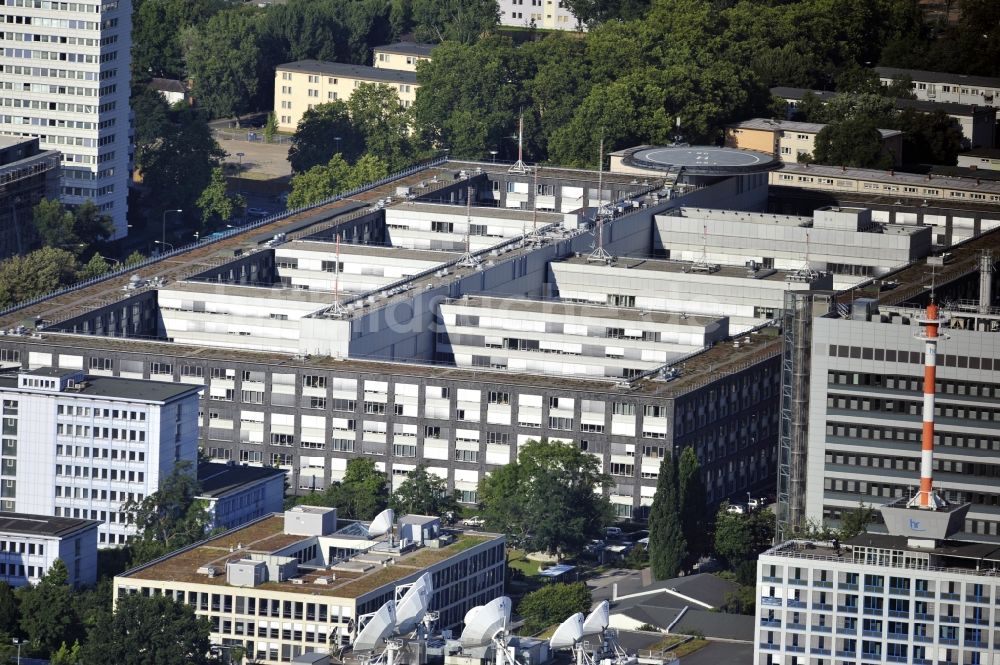 Frankfurt am Main aus der Vogelperspektive: Polizeipräsidium in Frankfurt am Main im Bundesland Hessen